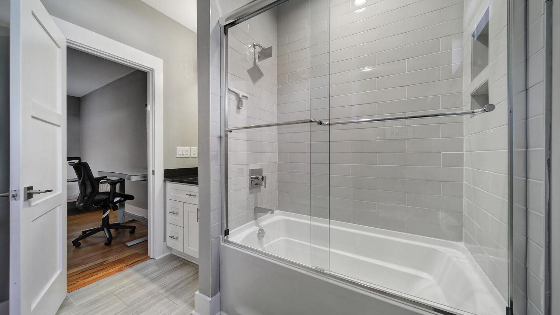 906 Westbrook B Views Rooftop Hot Tub And Short Walk To Stadium Holiday home