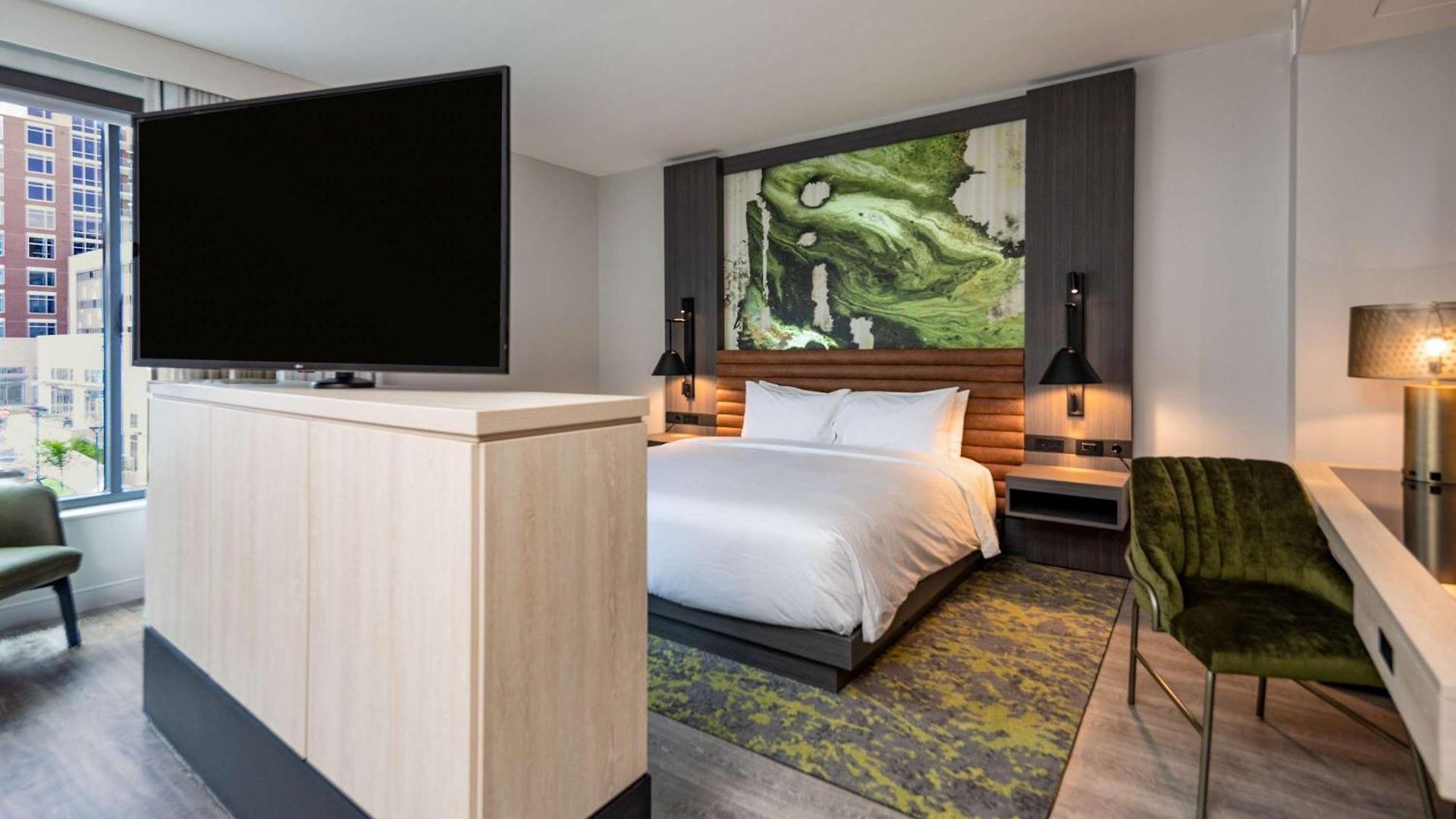 Hyatt Centric Southpark 4*