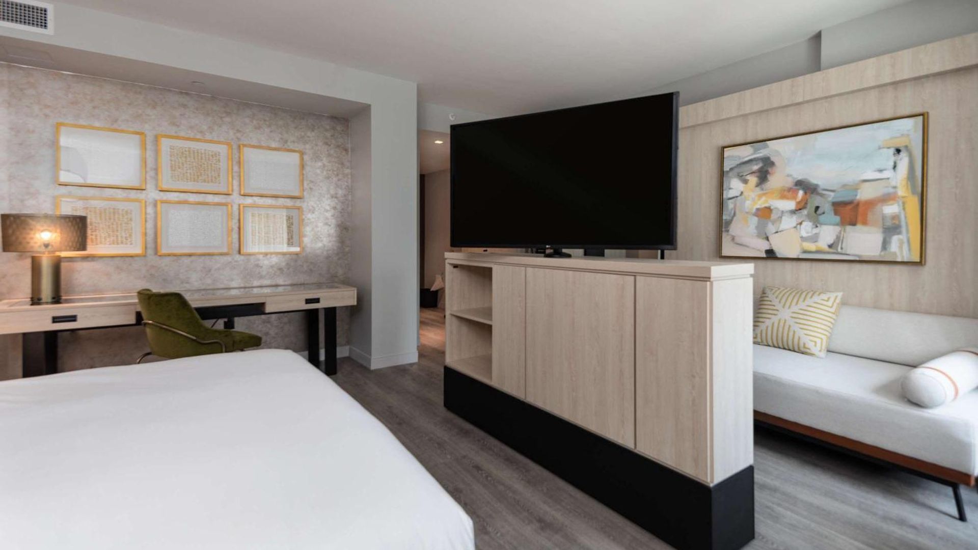 Hyatt Centric Southpark Hotel 4*