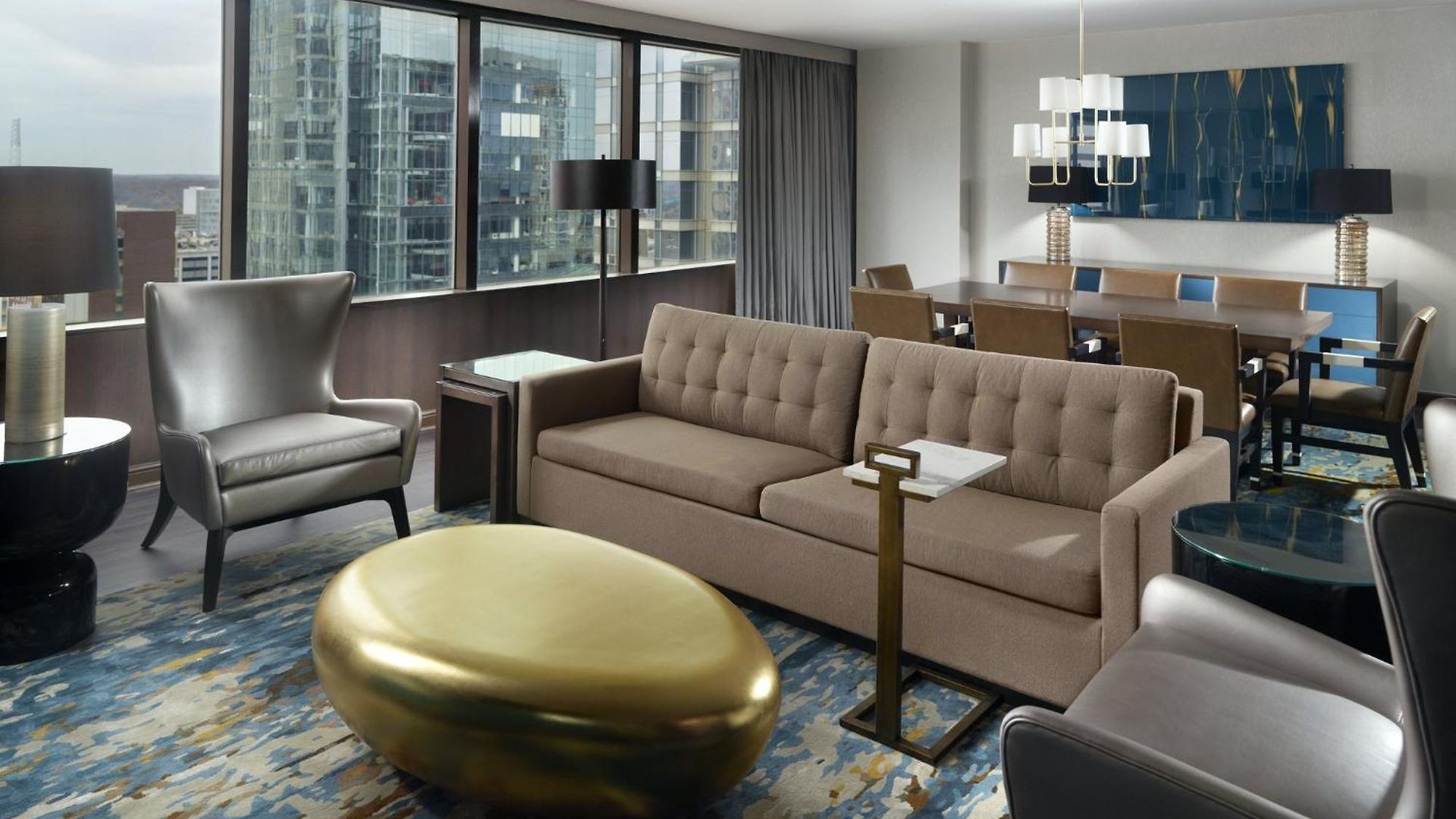 Omni Hotel 4*