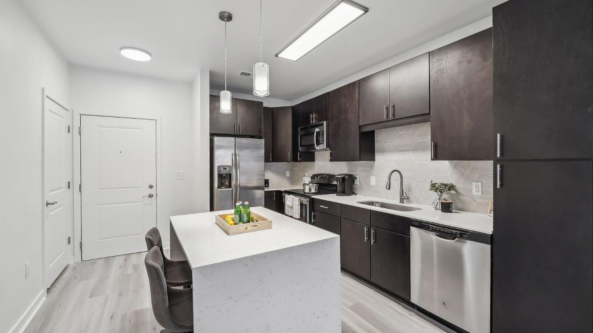 Apartment Premium And At Midtown 205 In *