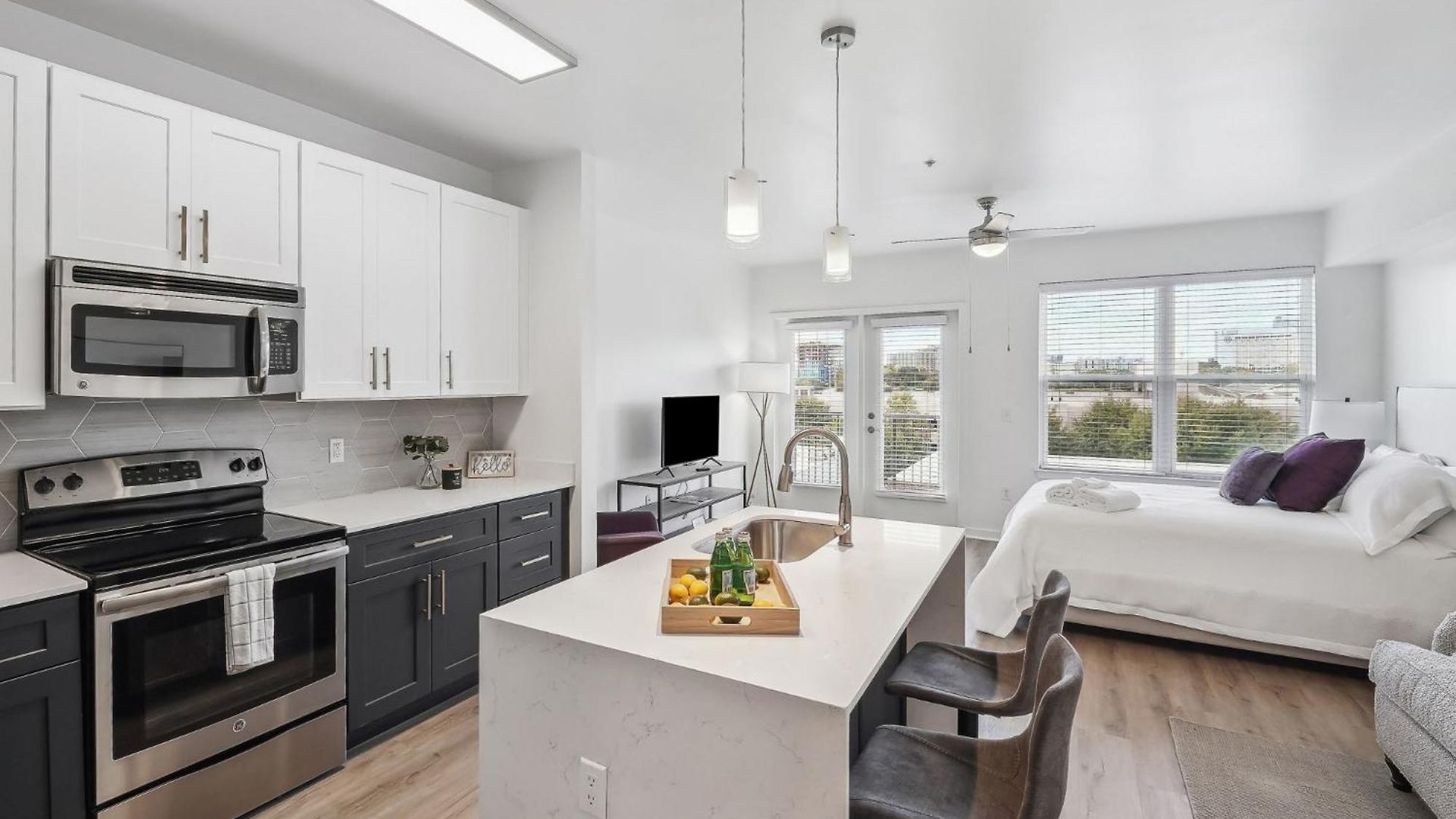 Premium And At Midtown 205 In Apartment
