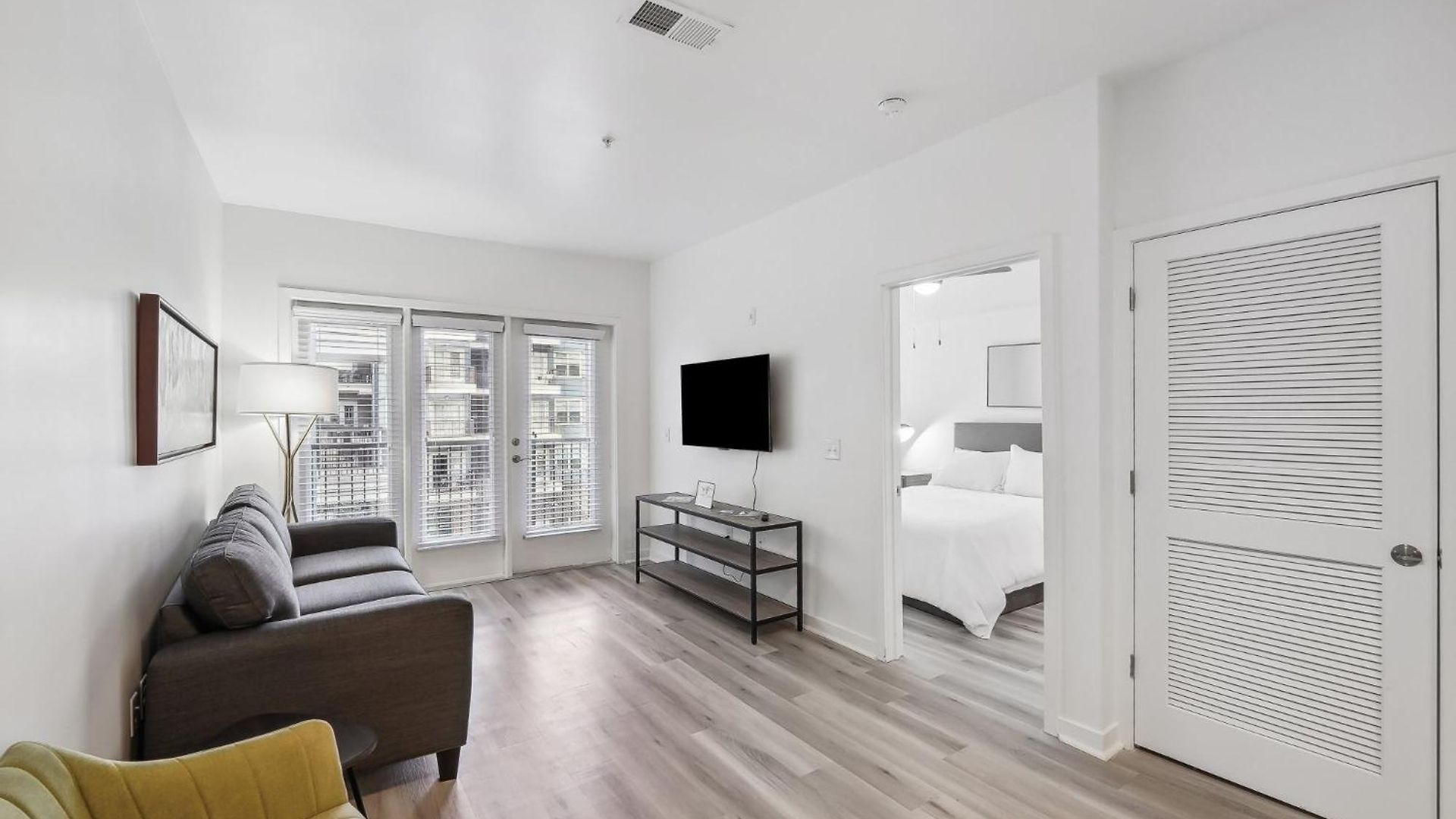 Premium And At Midtown 205 In Apartment Charlotte