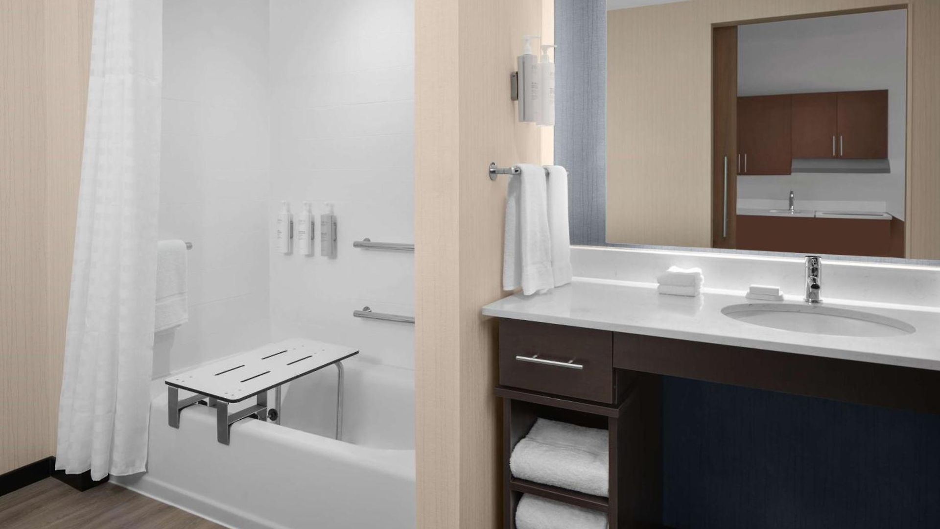 Hotel Homewood By Hilton Uptown First Ward 3*