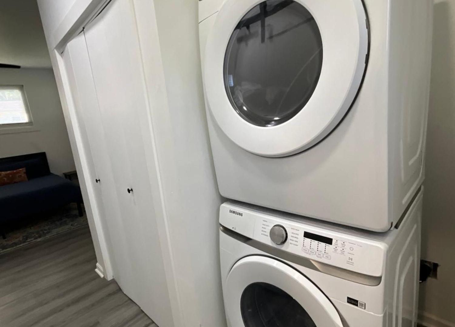 4 Bedroom - 5 Min To Uptown Holiday home *