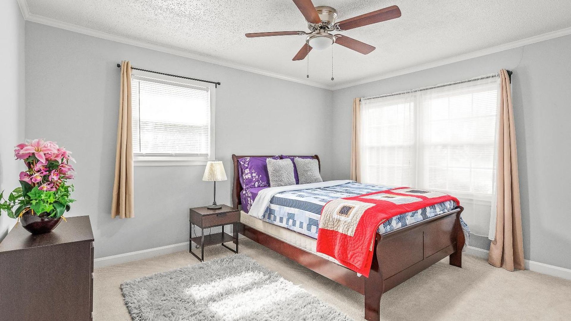 Holiday home Charming, Cozy Close To Uptown, Airport & Whitewater Center *