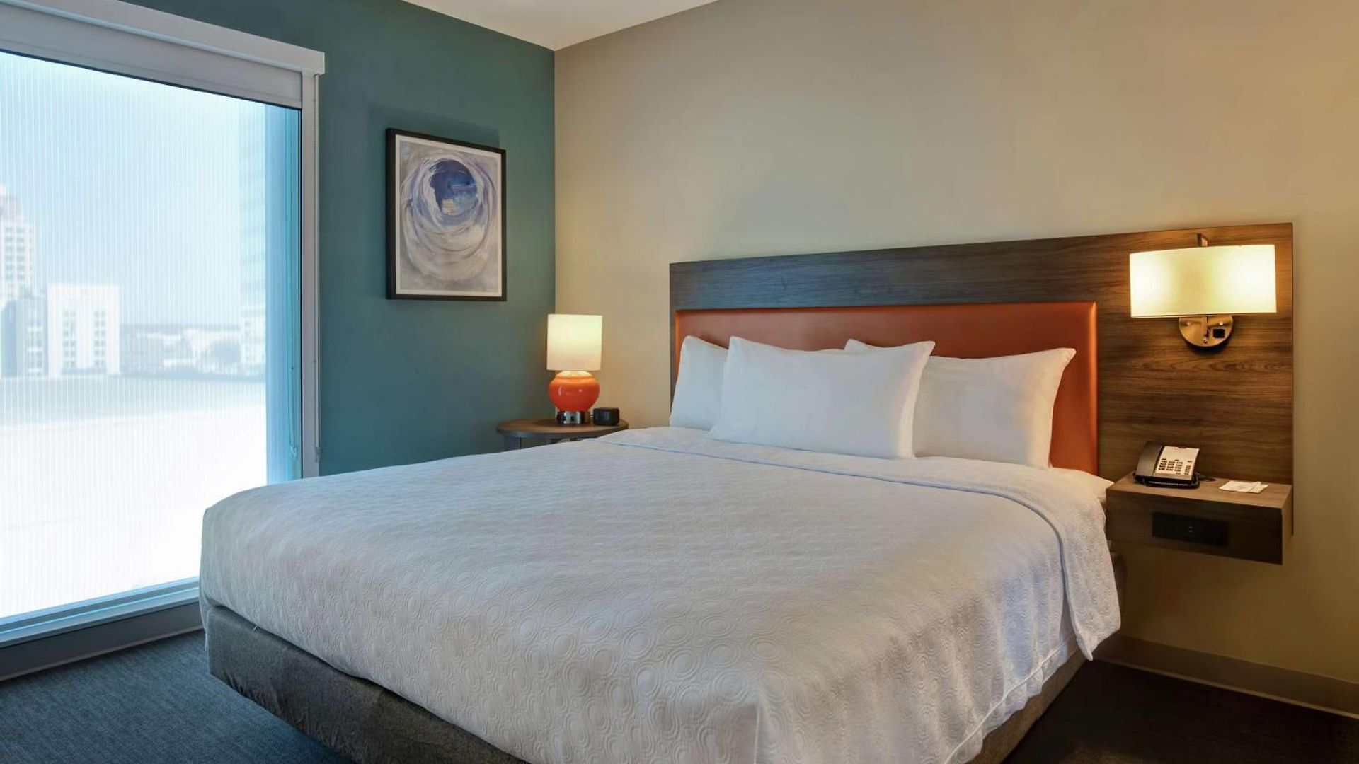 Home2 By Hilton Uptown 3*