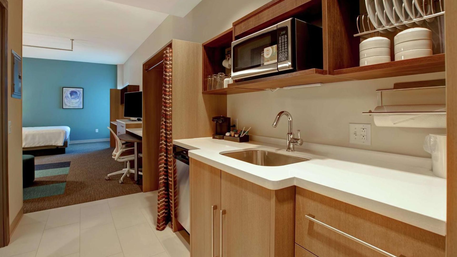 Hotel Home2 By Hilton Uptown 3*