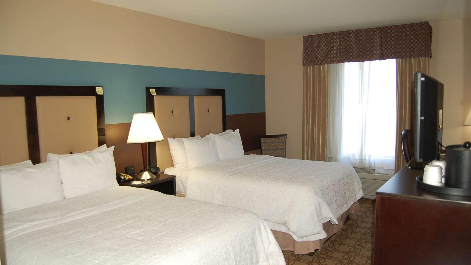 Hampton & Charlotte-airport Hotel 3*