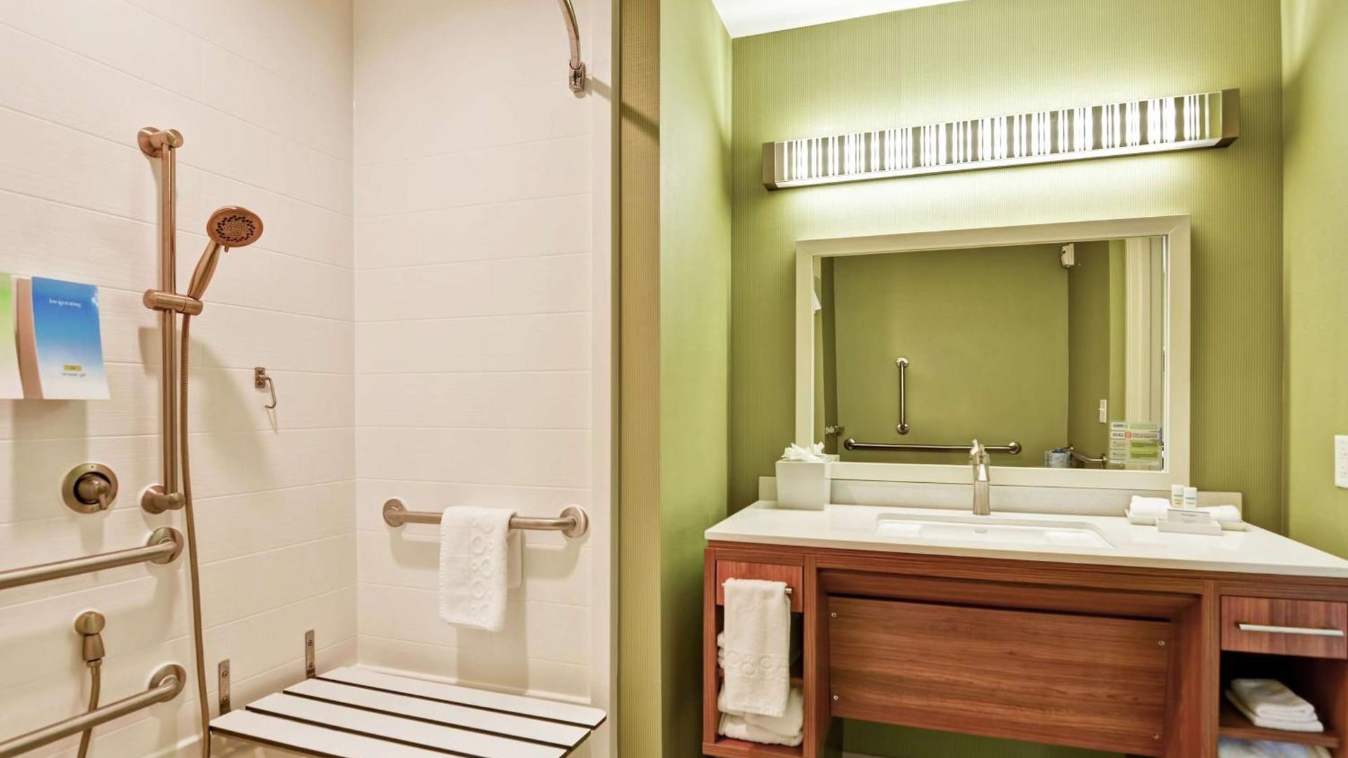 Home2 By Hilton Airport Hotel 3*