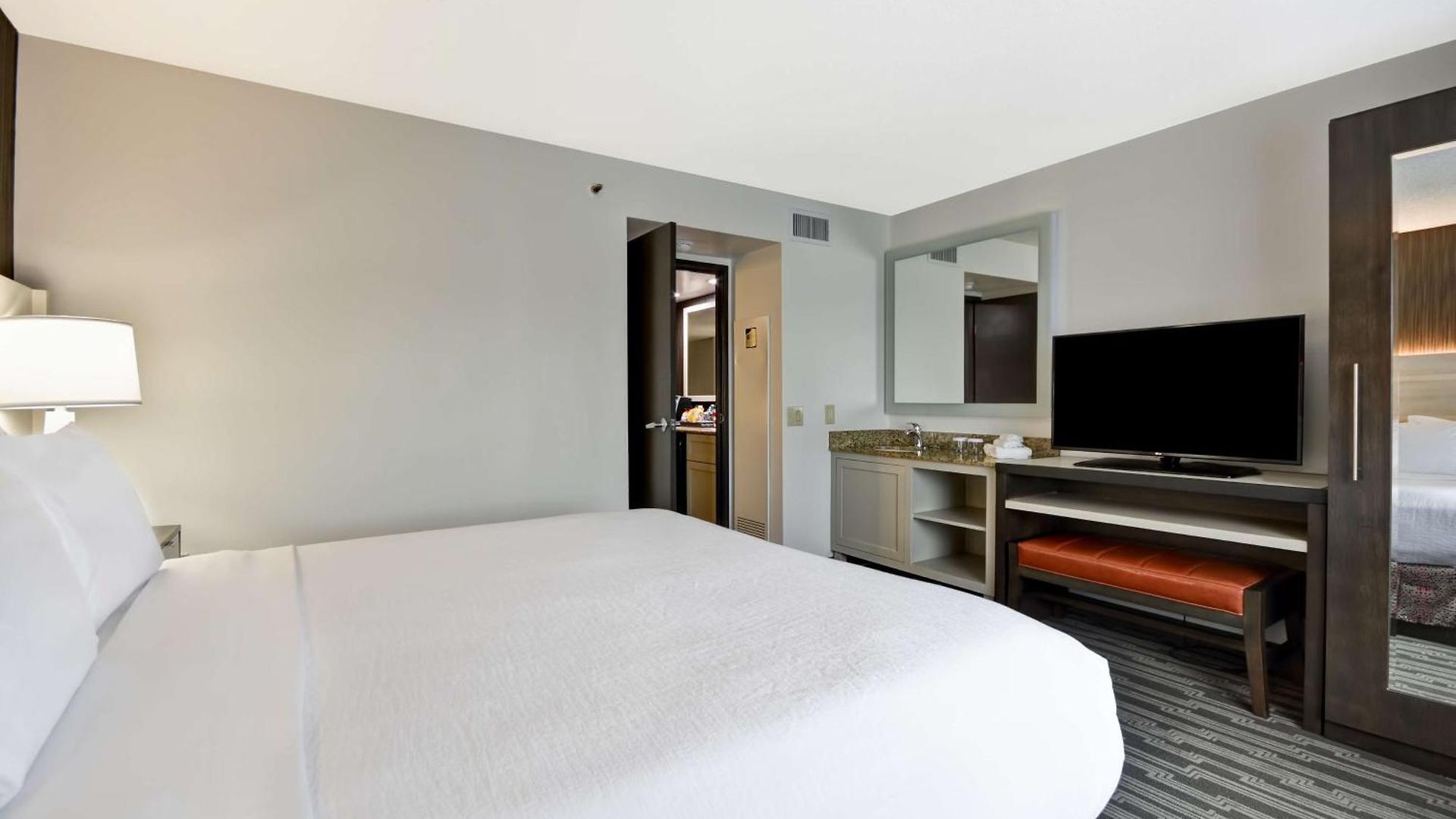Embassy Hotel Charlotte