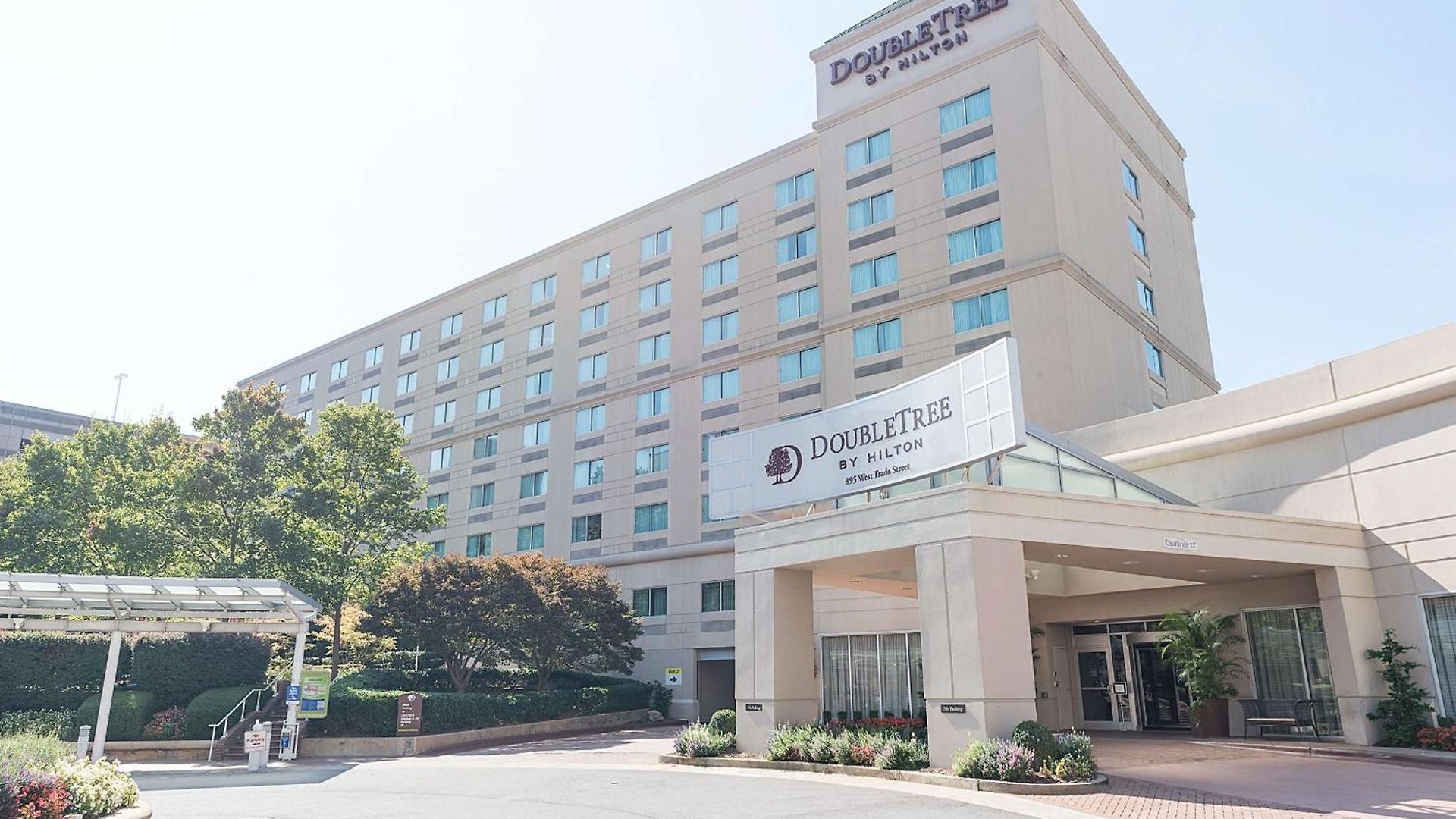Doubletree By Hilton Uptown Hotel 3*