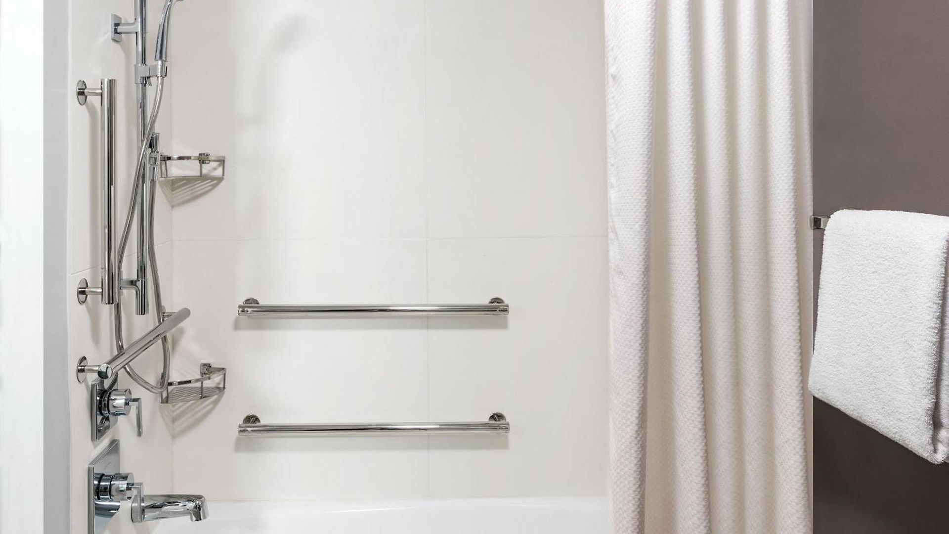 Hotel Courtyard By Marriott Ballantyne 3*