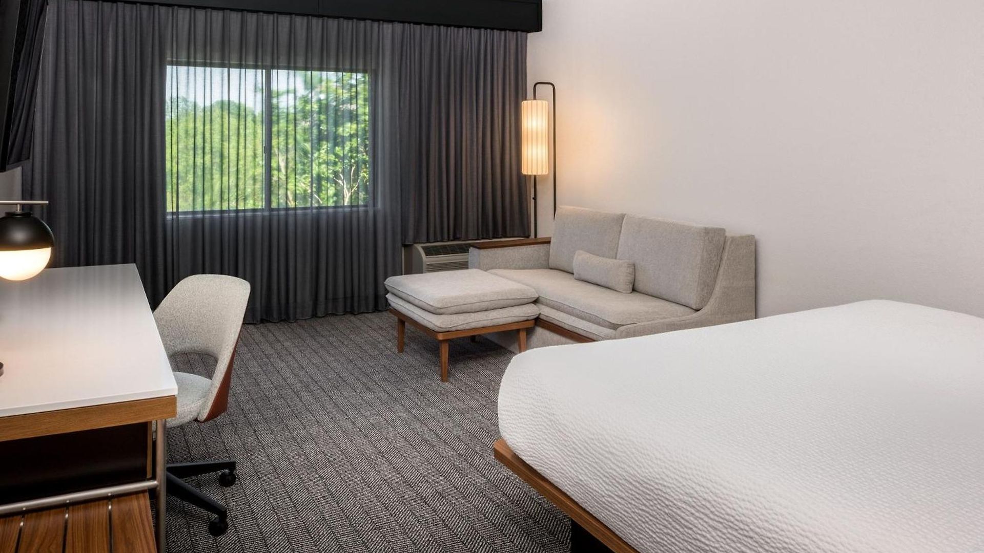 Courtyard By Marriott Ballantyne