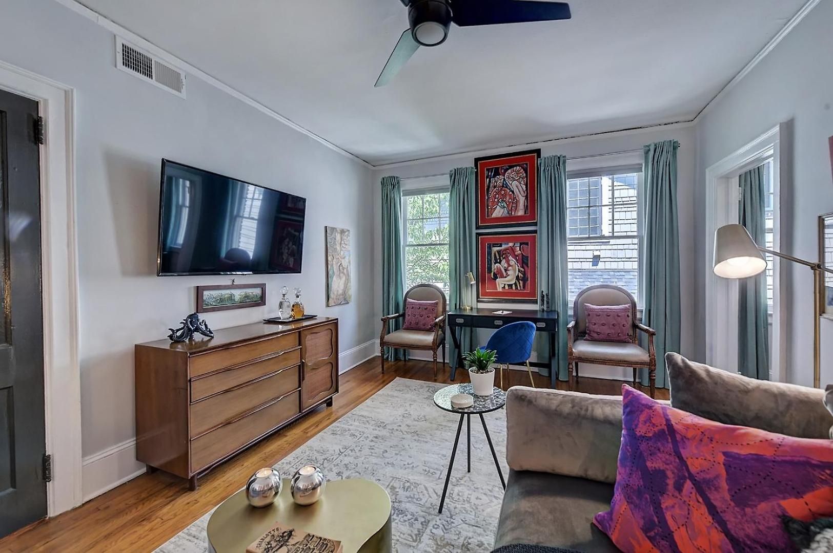 The Collection Clt: Lamar Avenue Apartment