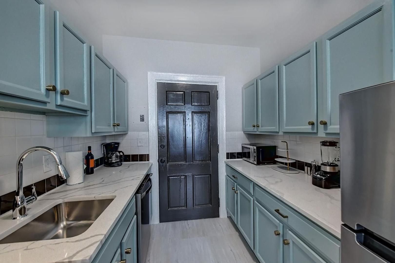 The Collection Clt: Lamar Avenue Apartment *