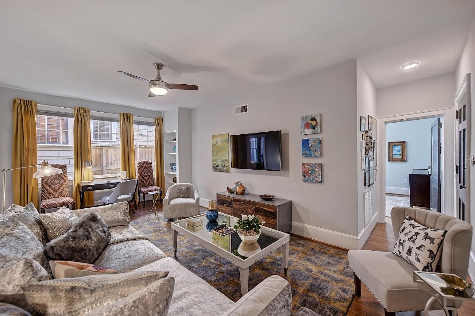 The Collection Clt: Lamar Avenue Apartment