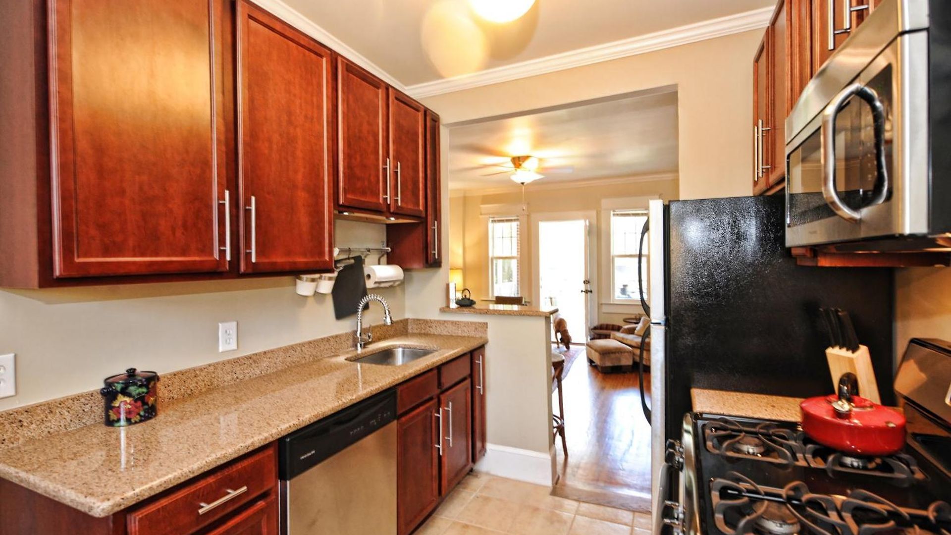 Apartment The Collection Clt: Kirkwood Avenue