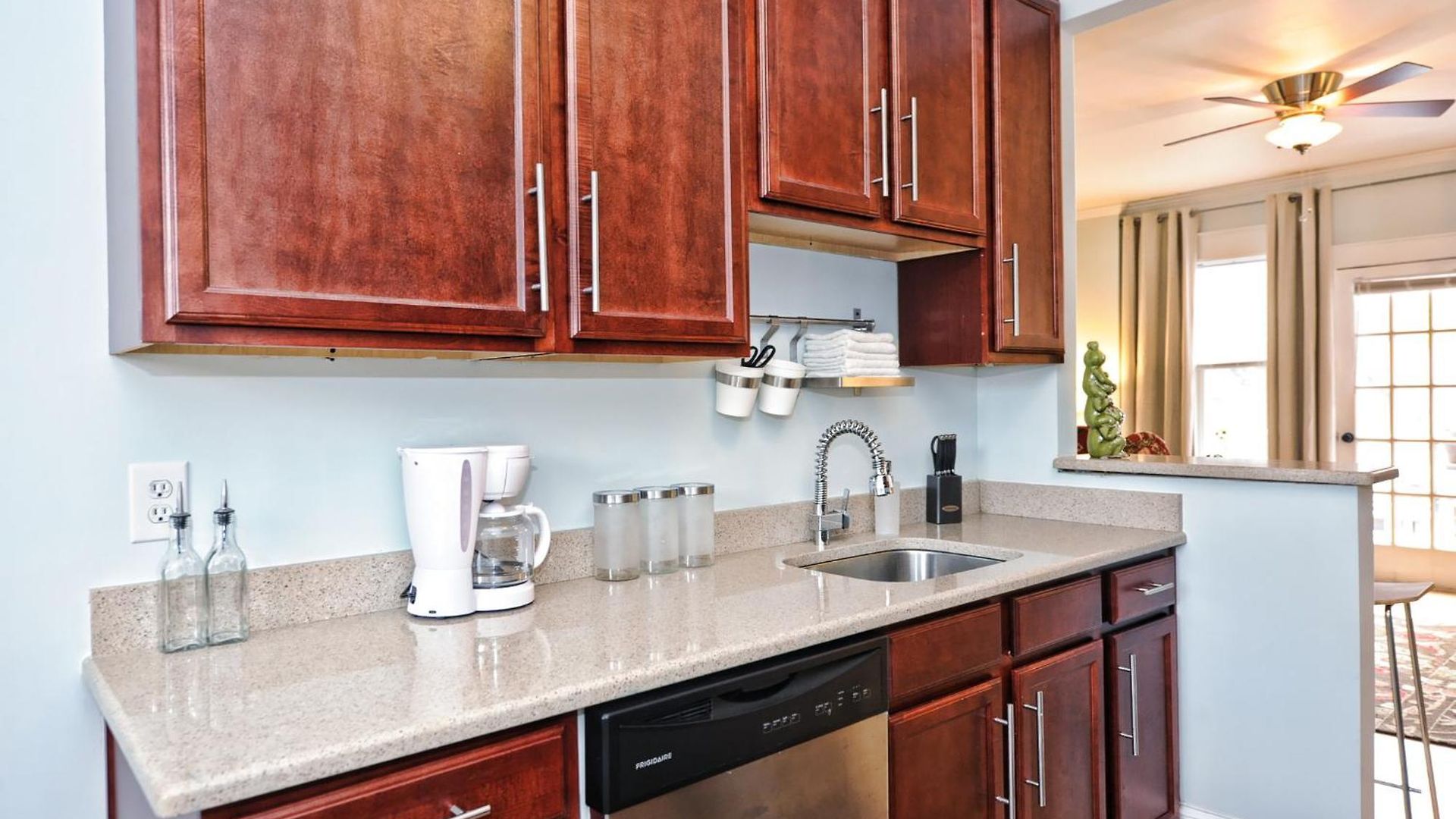 The Collection Clt: Kirkwood Avenue Apartment *