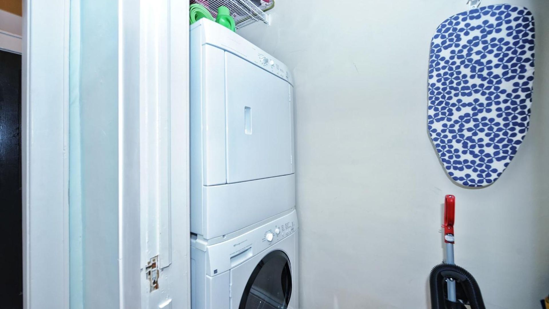 The Collection Clt: Kirkwood Avenue Apartment