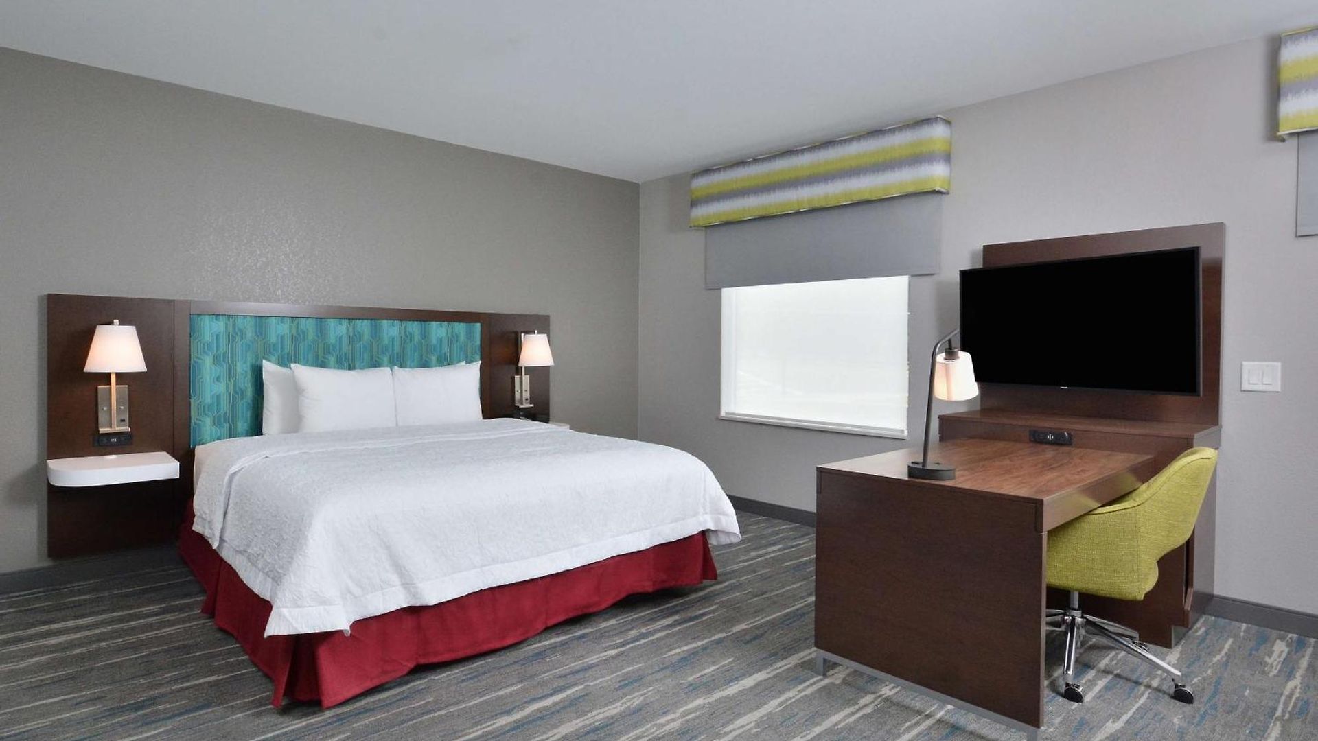 Hampton & North I 485 Hotel