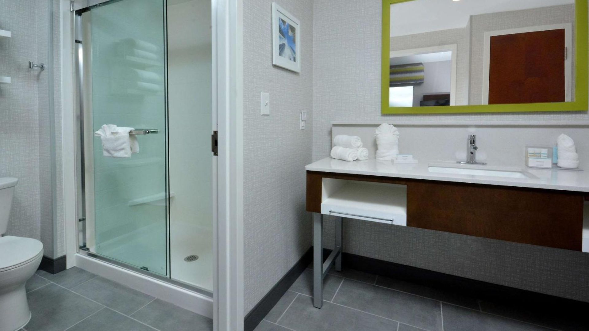 Hampton & North I 485 Hotel