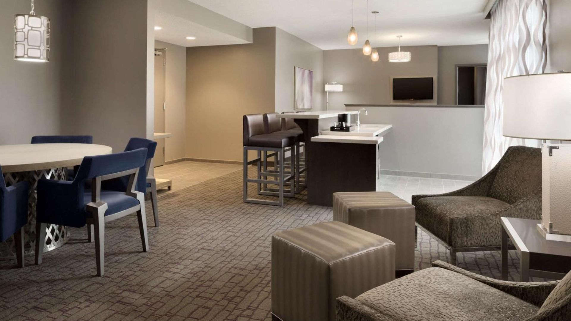 Embassy By Hilton Uptown 4* Charlotte