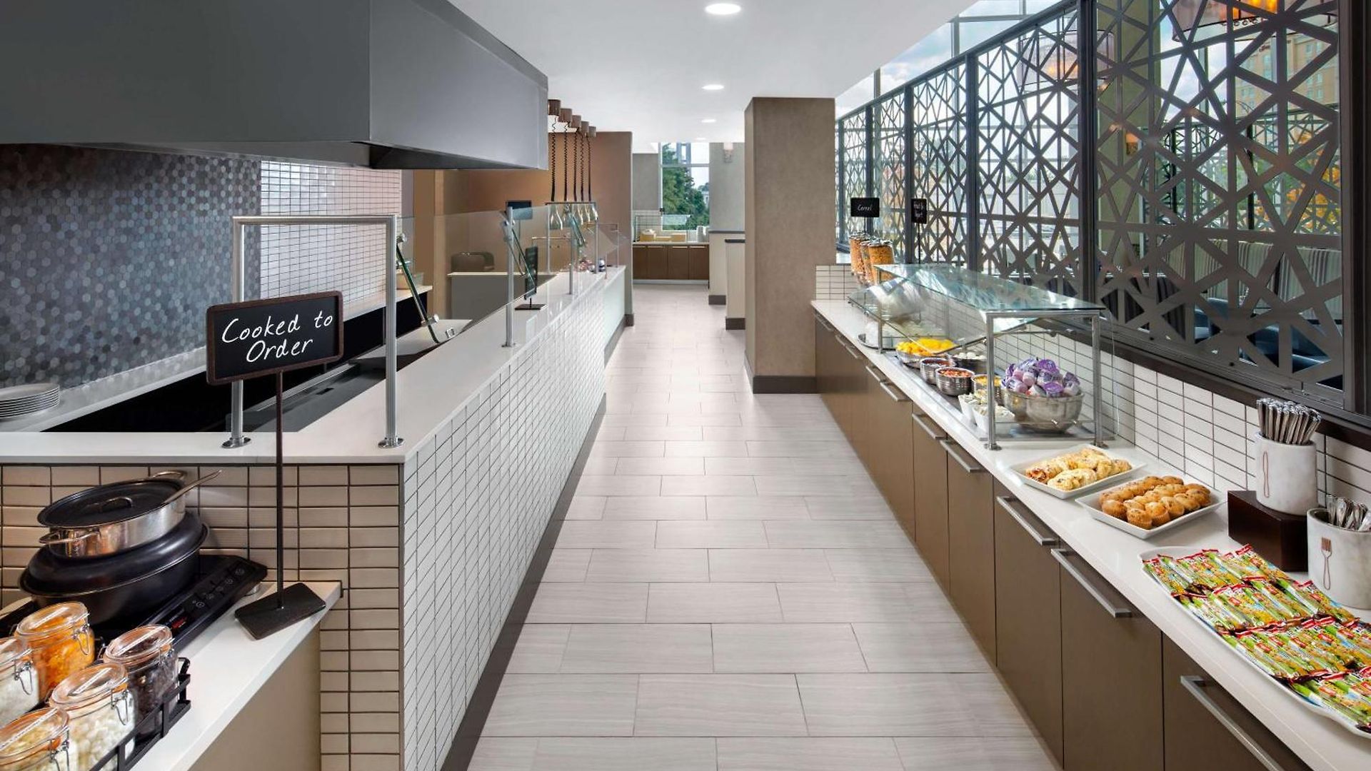 Embassy By Hilton Uptown 4*