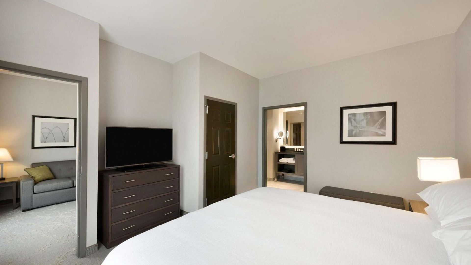 Hotel Embassy Charlotte/ayrsley 4*