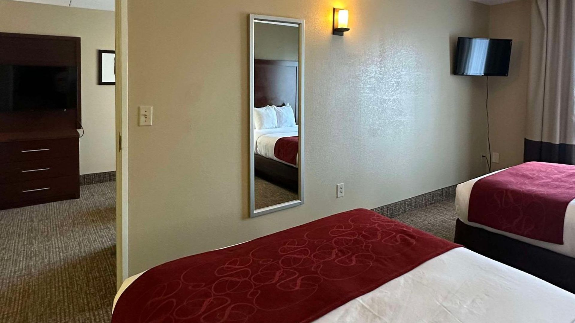 By Ihg