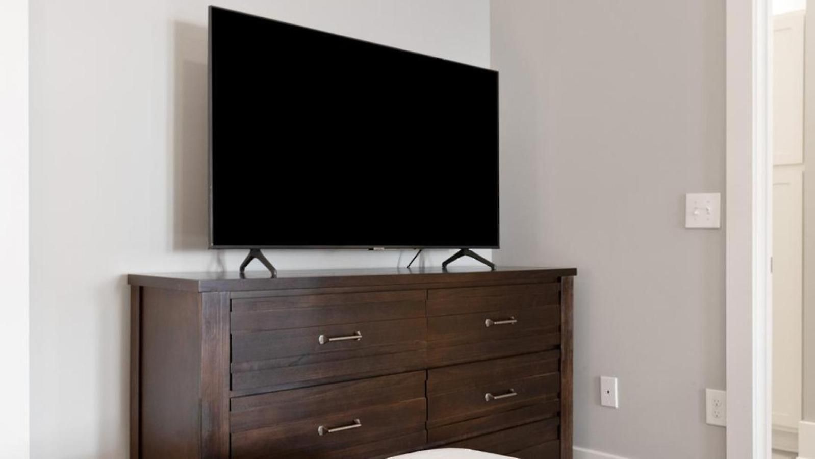 Apartment Landing Modern With Amazing Amenities *