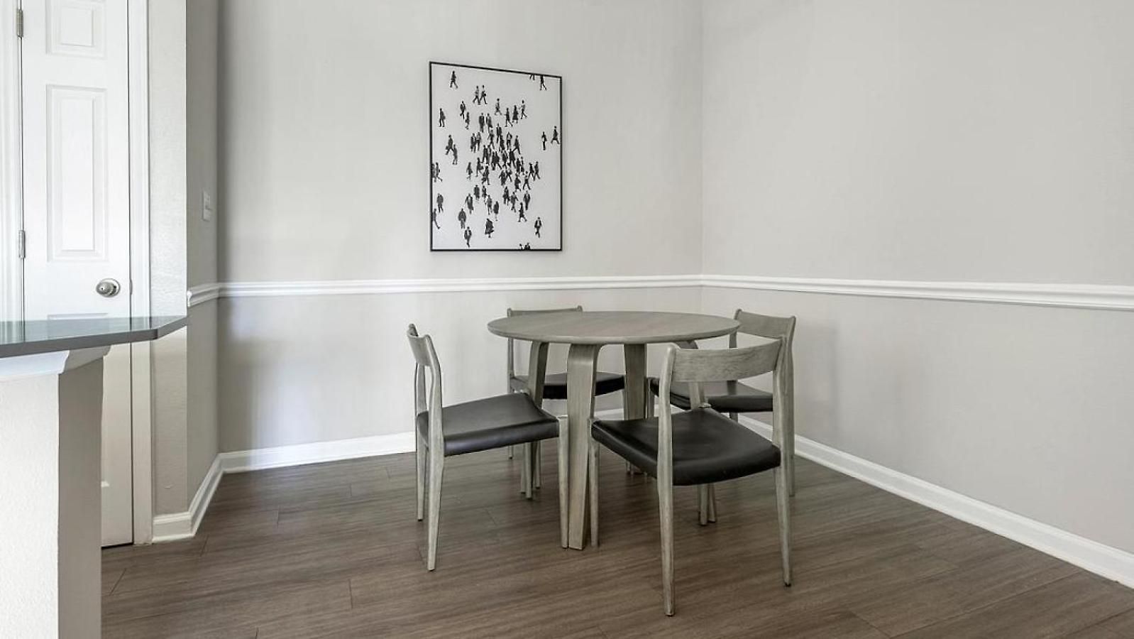 Landing Modern With Amazing Amenities Apartment *