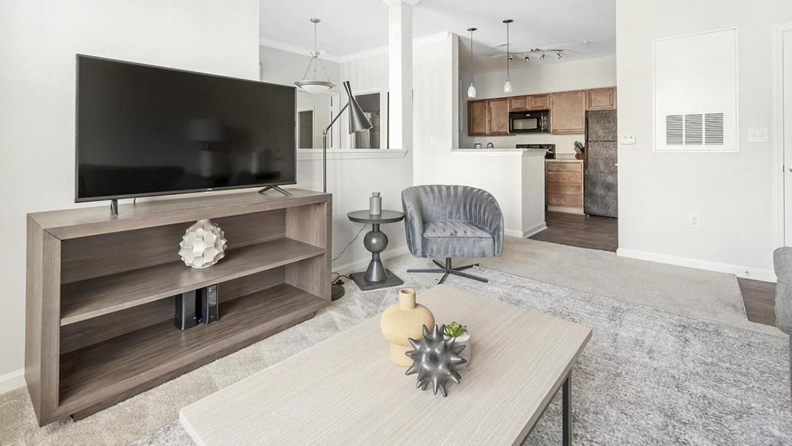 Landing Modern With Amazing Amenities Apartment *