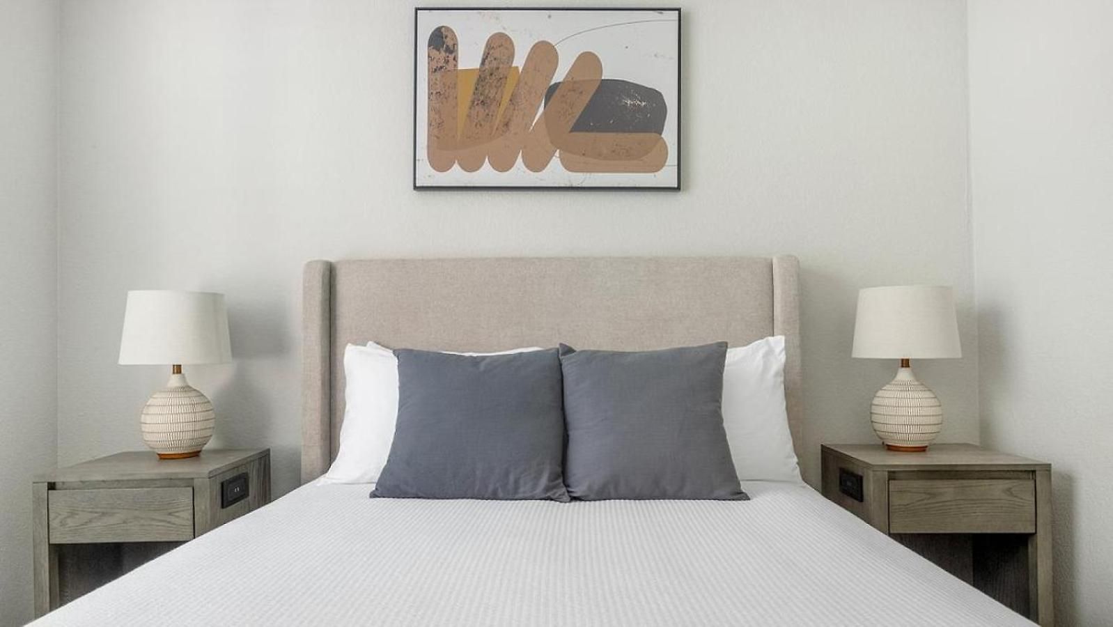 Landing - Modern With Amazing Amenities Apartment *