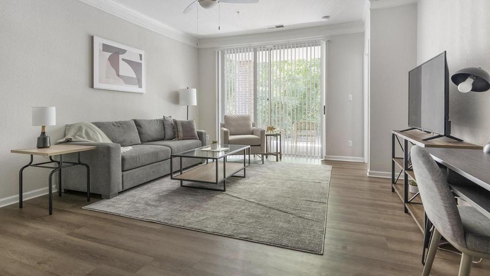 Landing - Modern With Amazing Amenities Charlotte