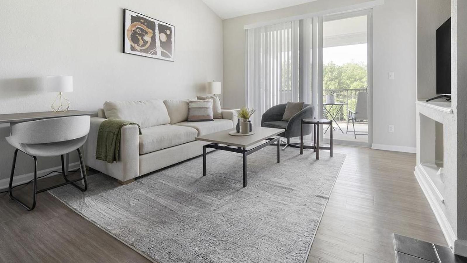 Apartment Landing - Modern With Amazing Amenities *