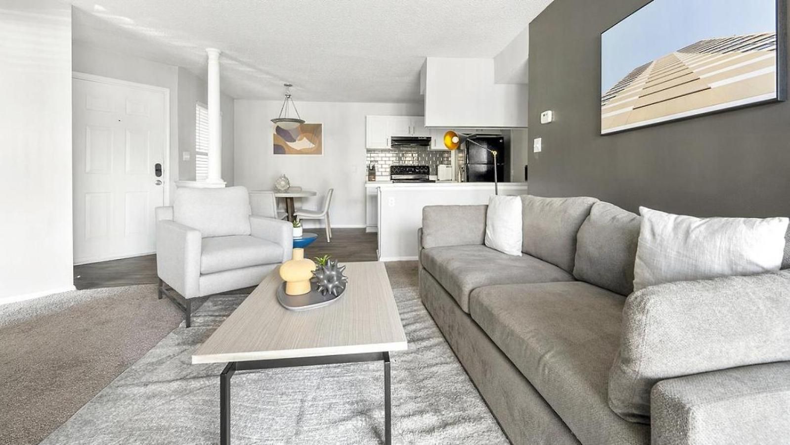 Landing - Modern With Amazing Amenities * Charlotte
