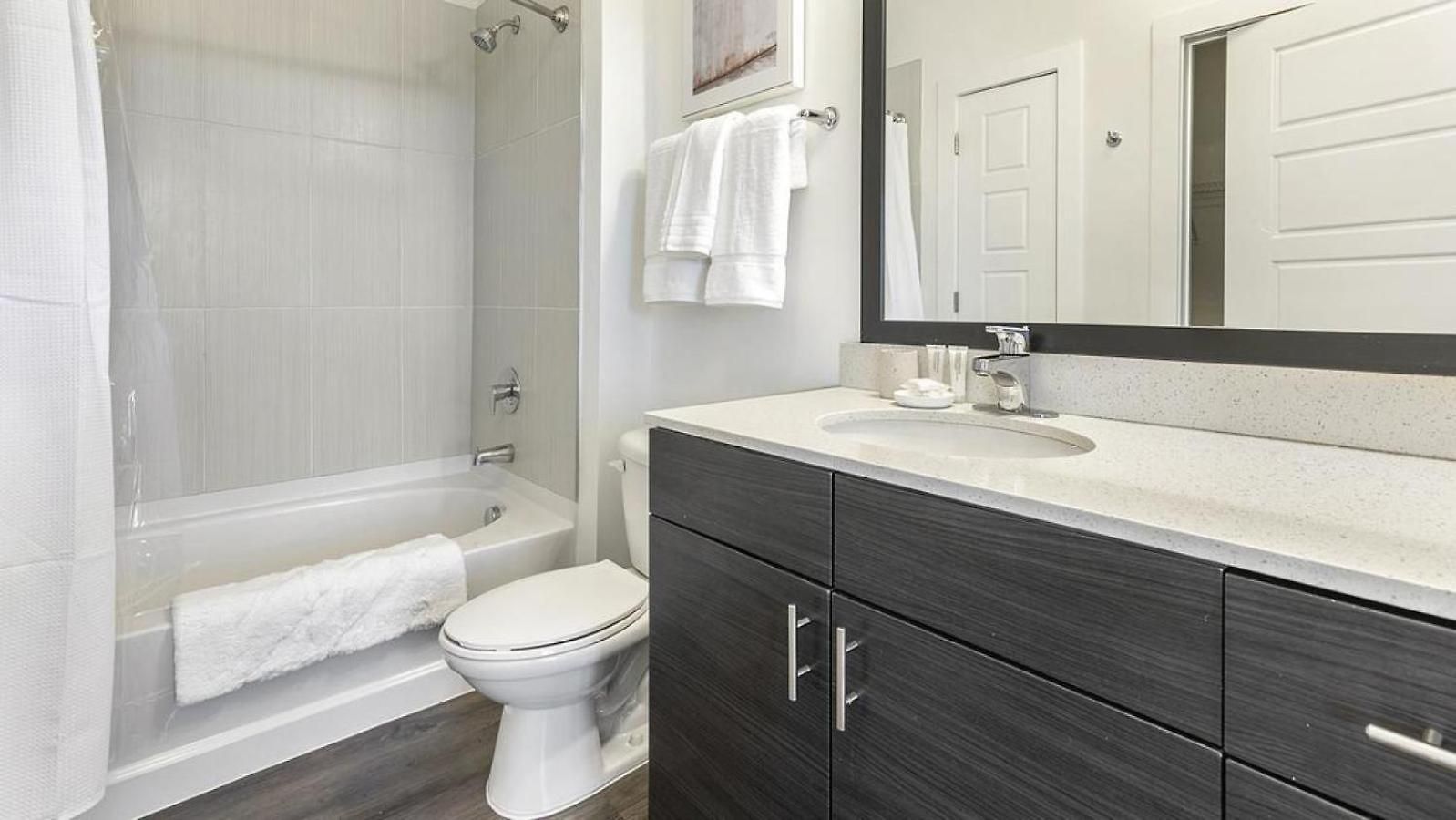 Landing Modern With Amazing Amenities