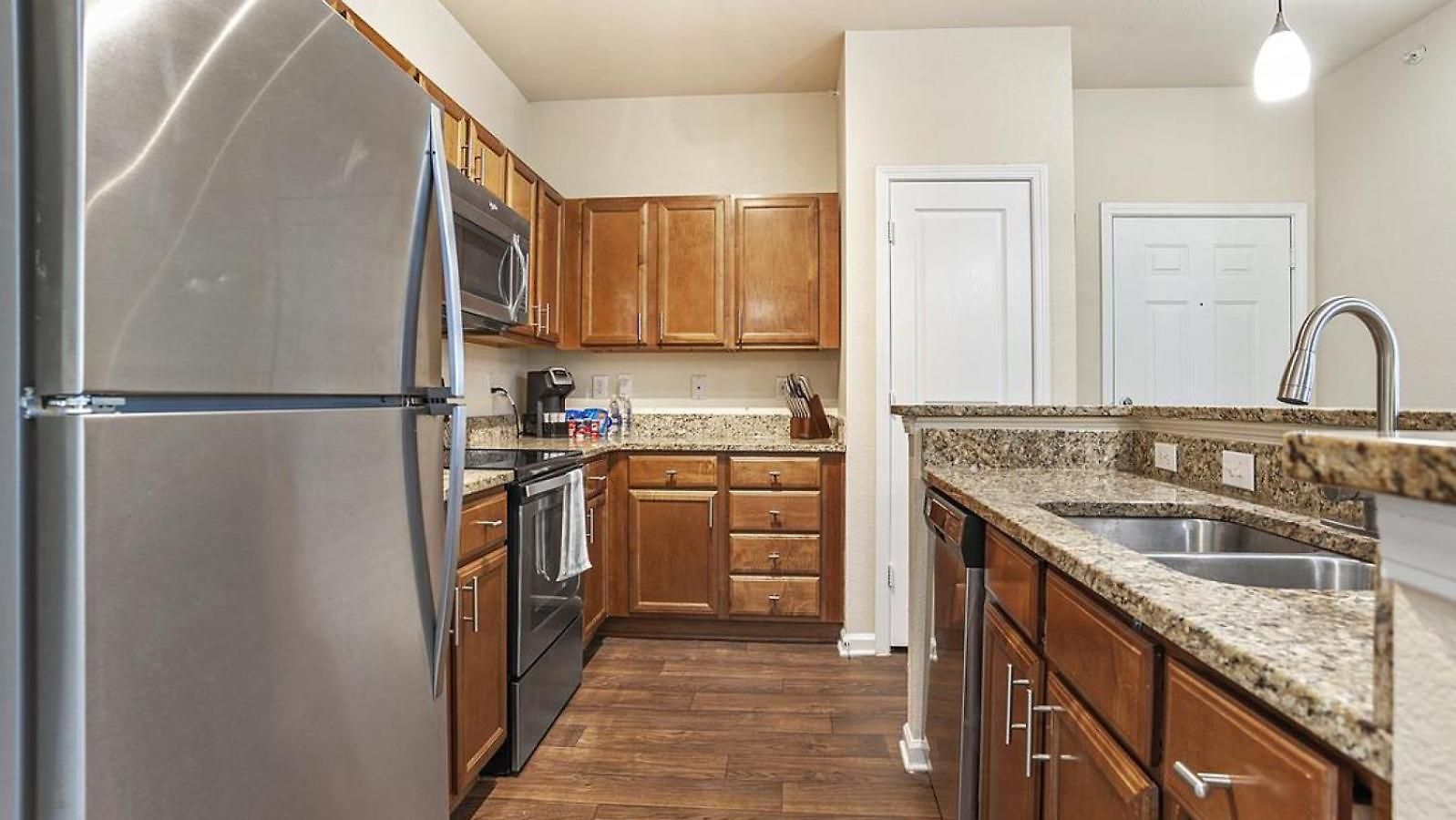 Landing Modern With Amazing Amenities Charlotte
