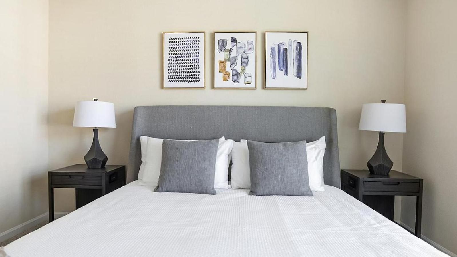 Landing Modern With Amazing Amenities * Charlotte