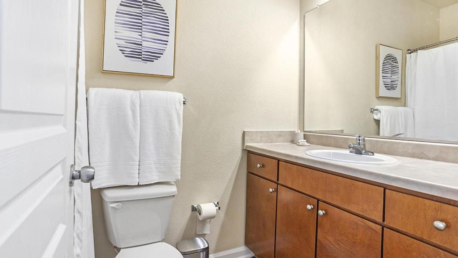 Landing Modern With Amazing Amenities Apartment