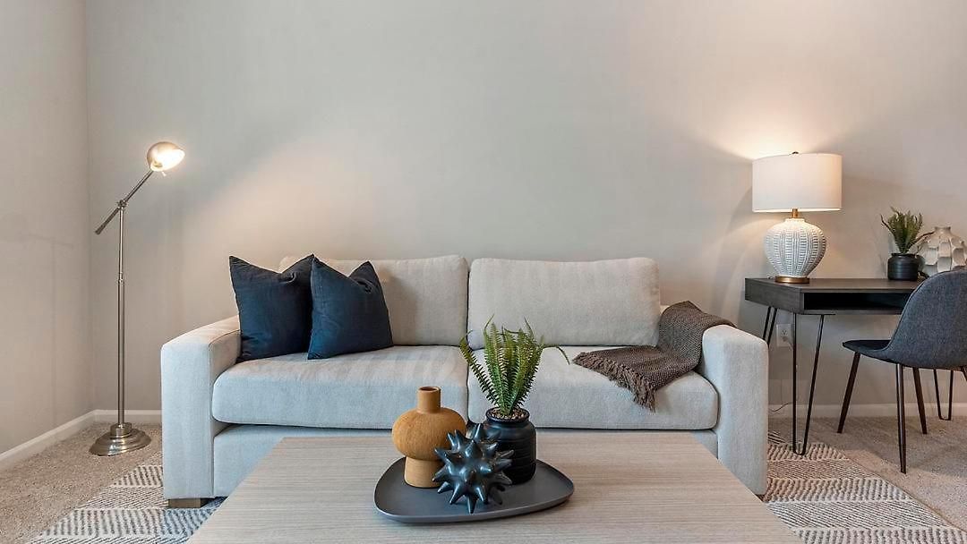 Landing Modern With Amazing Amenities *