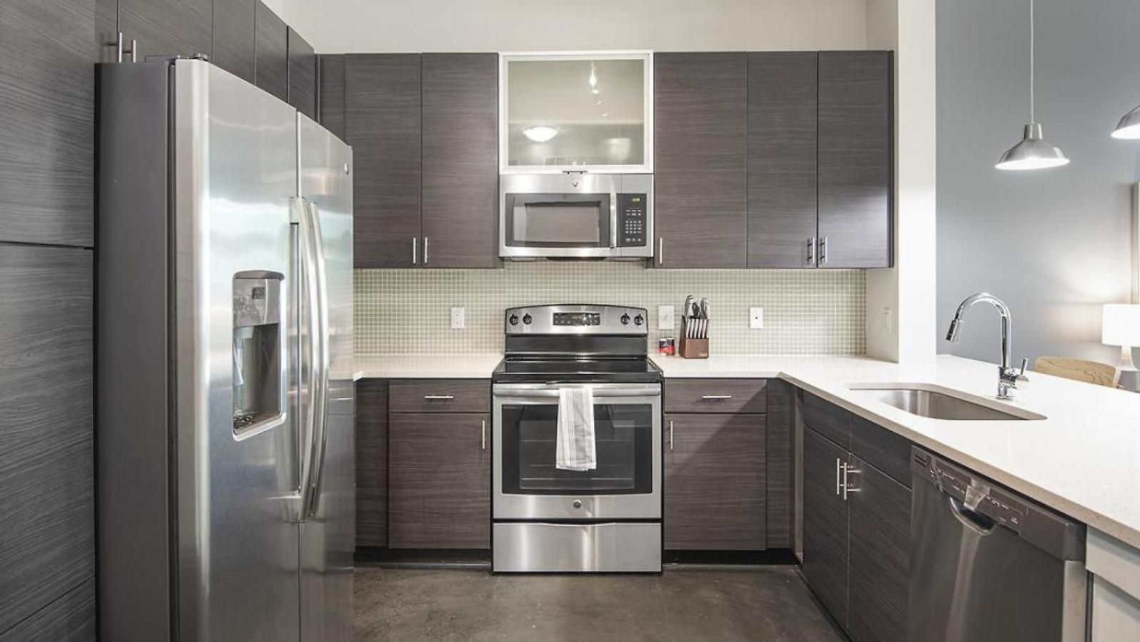 Apartment Landing Modern With Amazing Amenities Charlotte