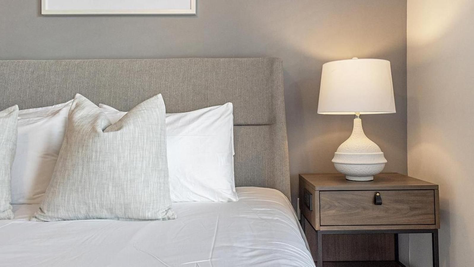 Landing Modern With Amazing Amenities Charlotte
