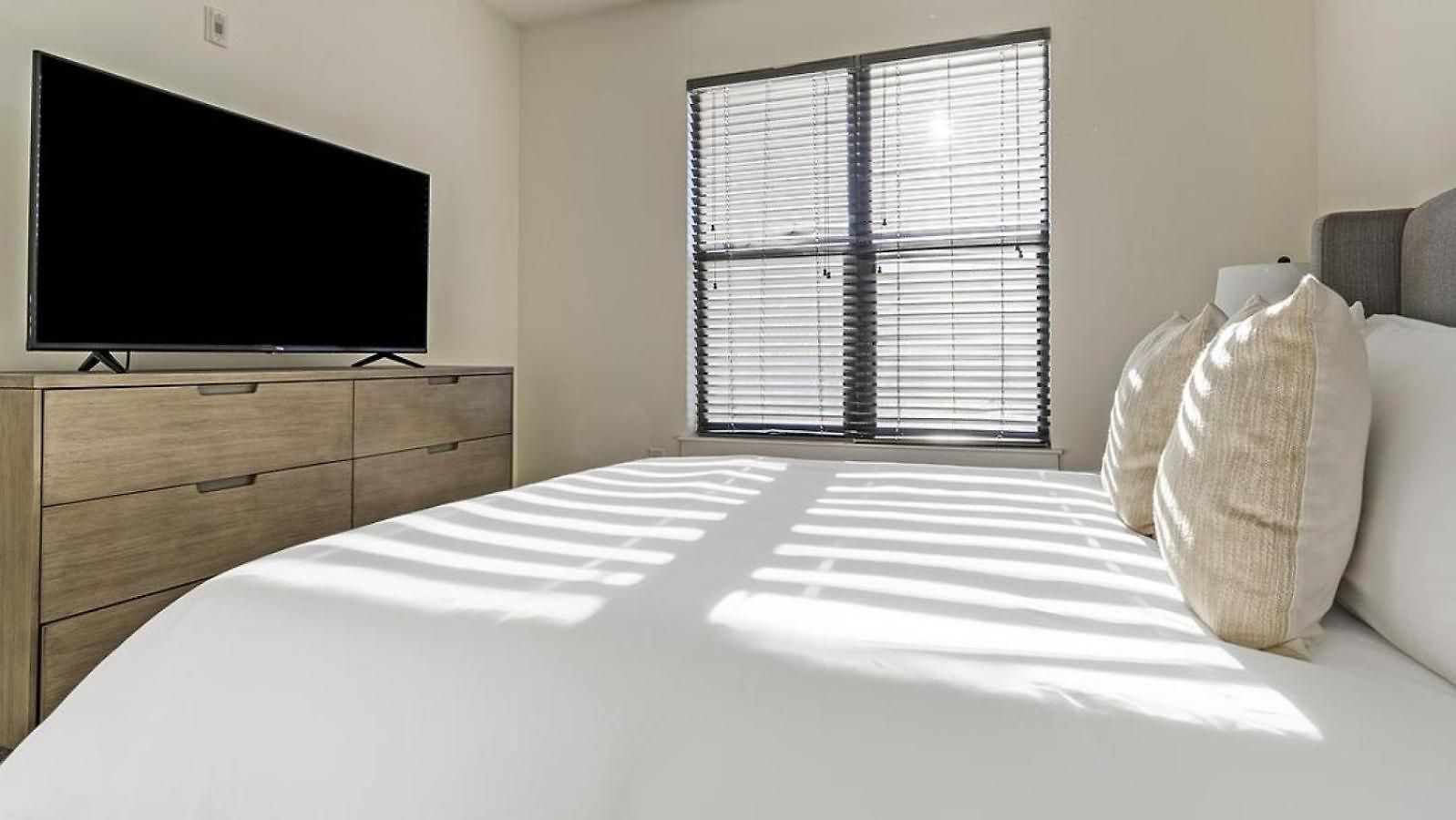 Landing Modern With Amazing Amenities Apartment *