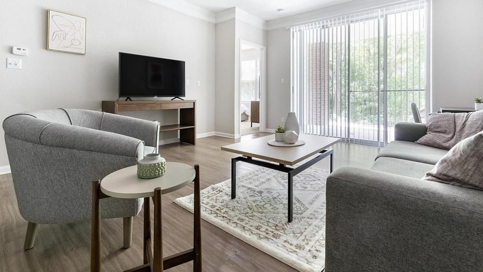 Landing Modern With Amazing Amenities Charlotte