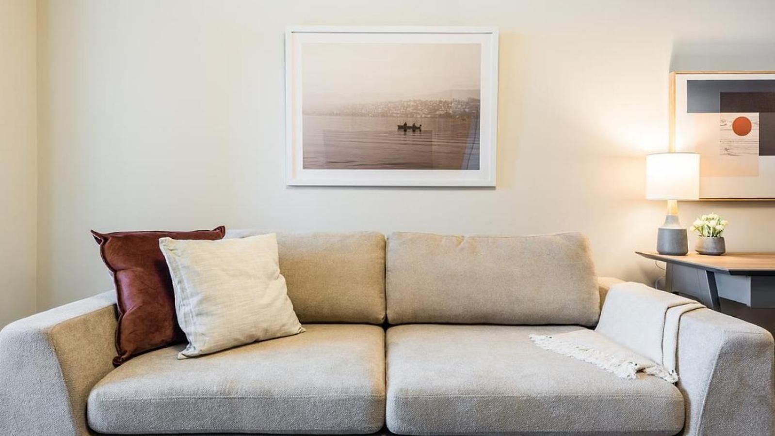 Landing Modern With Amazing Amenities Charlotte