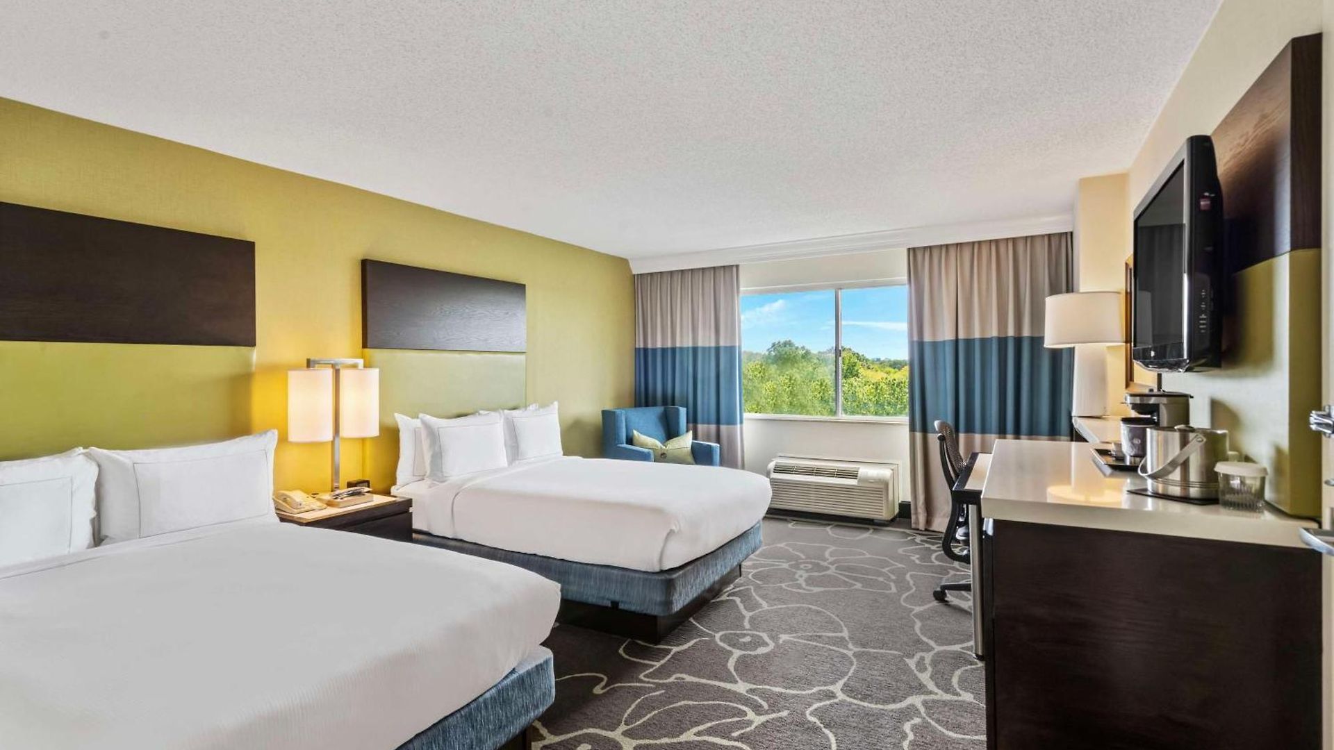 Hotel Doubletree By Hilton Uptown Charlotte