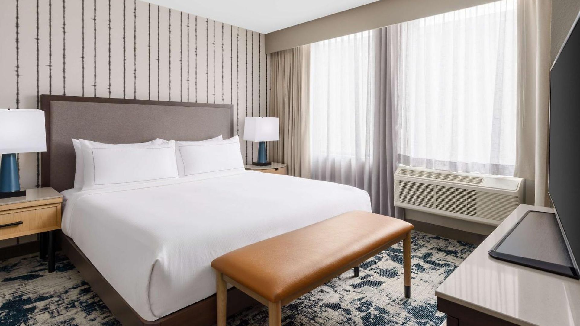 Hotel Doubletree By Hilton Center 4*