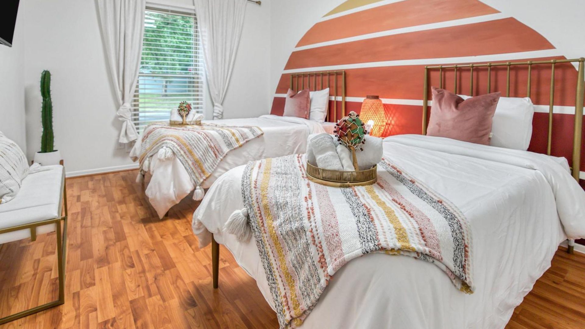 Holiday home Vibrant South Clt Oasis, 3brs, Patio, Fire Pit Charlotte